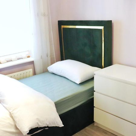 Your Perfect Home Away From Home Cork Kültér fotó